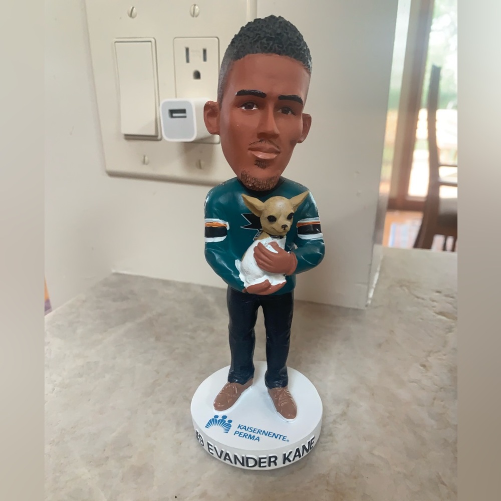 San Jose Sharks Hockey #9 Evander Kane Bobblehead with Chihuahua dog!